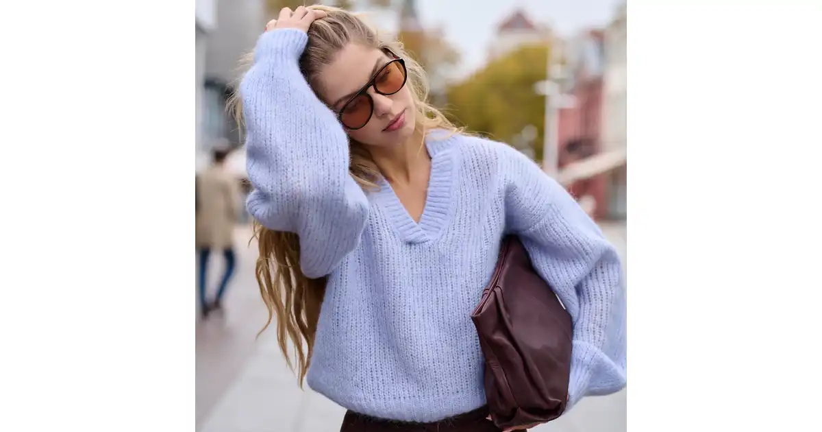 Sweter Madeline Powder Blue